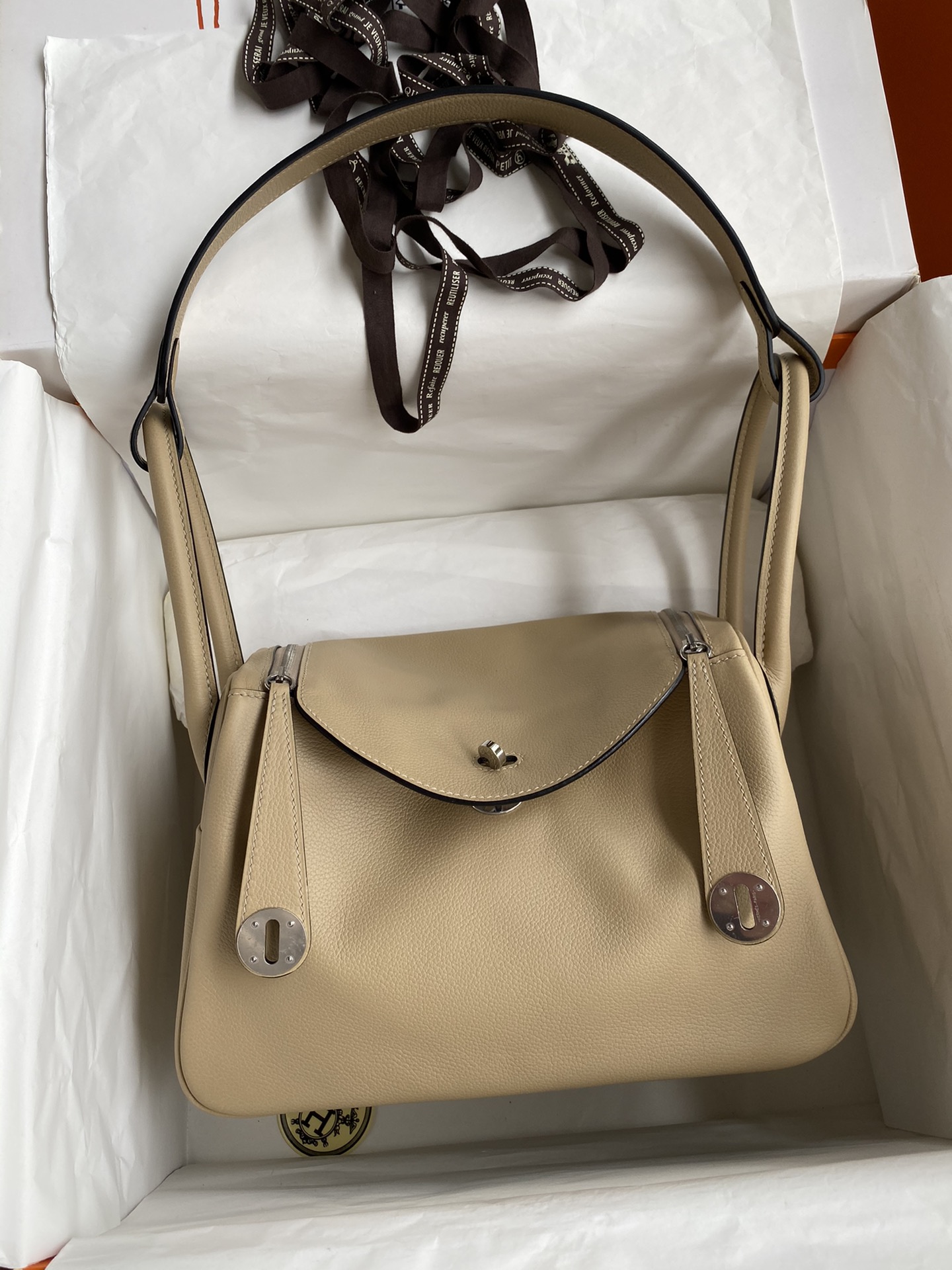 Hermes Lindy 30cm Handbag Shoulder Bag In Trench Clemence Leather